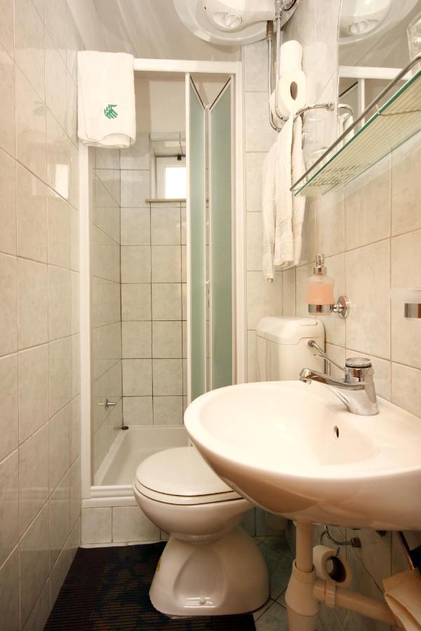 Apartments And Rooms By The Sea Racisce, Korcula - 4341 ภายนอก รูปภาพ